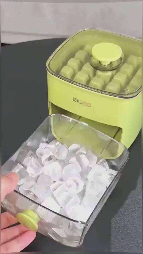 Yabane™ Plastic Ice Cube Tray with Shovel